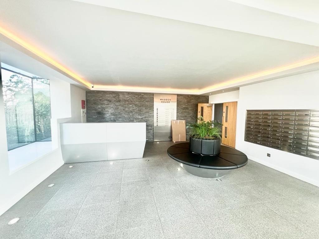 Beautiful 1 Bedroom Stylish Apartment Croydon Exterior foto
